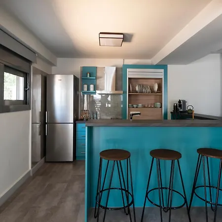 2 Separate Apts Together With Yard And Seperate Entrances Near The Heart Of * Kalamata