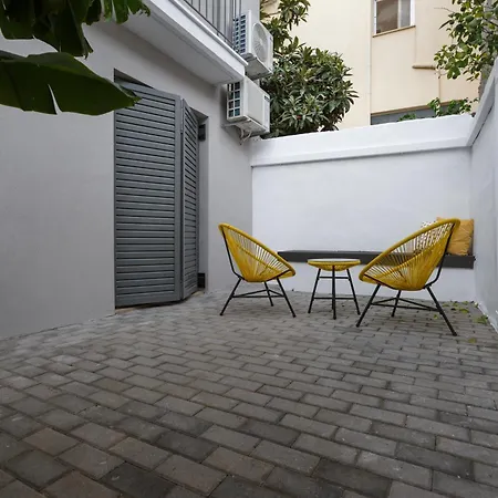 Apartment 2 Separate Apts Together With Yard And Seperate Entrances Near The Heart Of *