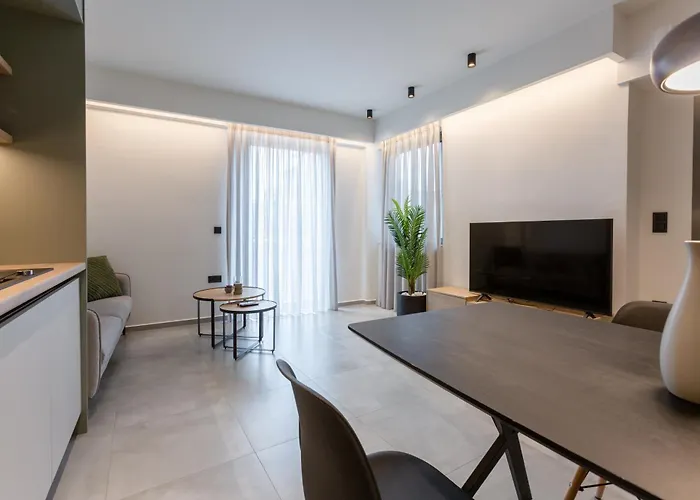 Apartment 2 Separate Apts Together With Yard And Seperate Entrances Near The Heart Of Kalamata