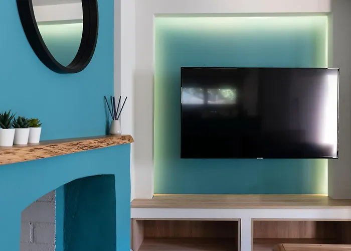 2 Separate Apts Together With Yard And Seperate Entrances Near The Heart Of * Calamata