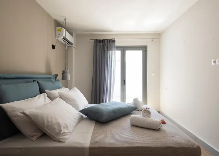 2 Separate Apts Together With Yard And Seperate Entrances Near The Heart Of Kalamata